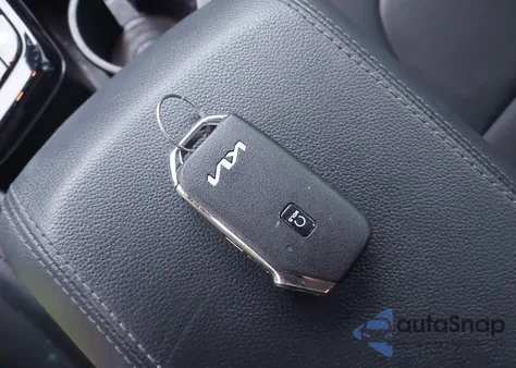 2024 Kia Sportage Ex z USA, uszkodzony, nr VIN KNDPV3DF2R7269573